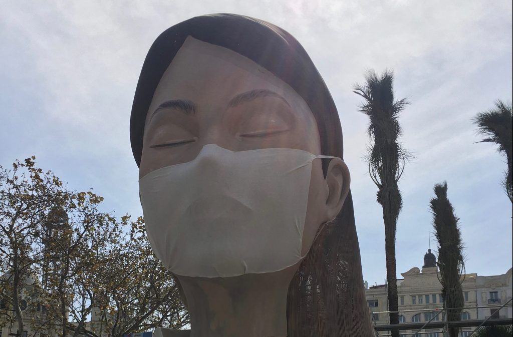 sculpture with mask - valencia